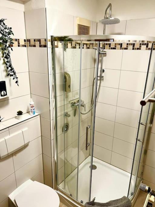Zuhause Im Ruhrgebiet 2 Mit Balkon Apartment โอเบอร์เฮาเซิน ภายนอก รูปภาพ